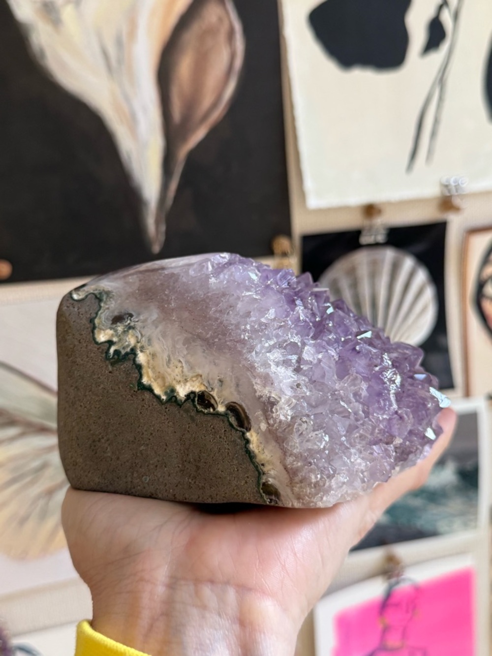 Natural amethyst cluster form - Picture 3 of 6